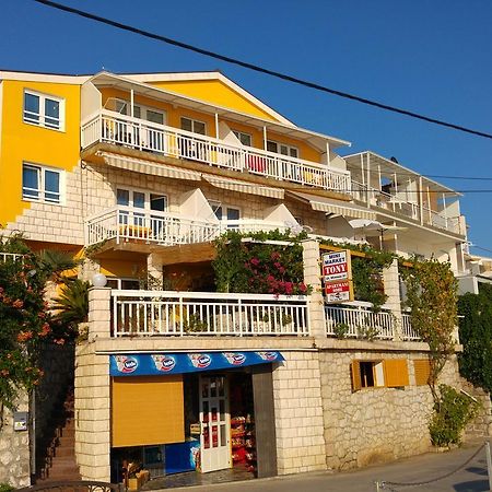 Apartmani Jelena เนอุม ภายนอก รูปภาพ
