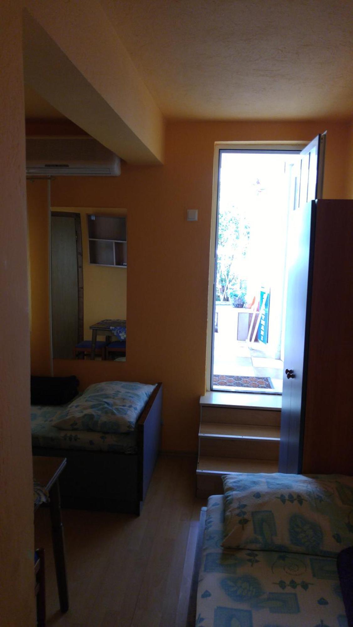 Apartmani Jelena เนอุม ภายนอก รูปภาพ